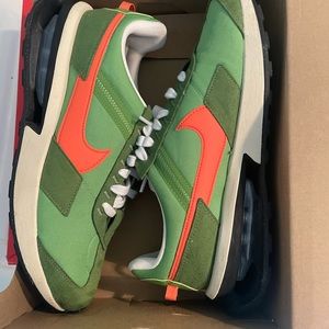 Air max pre-day chlorophyll size 11